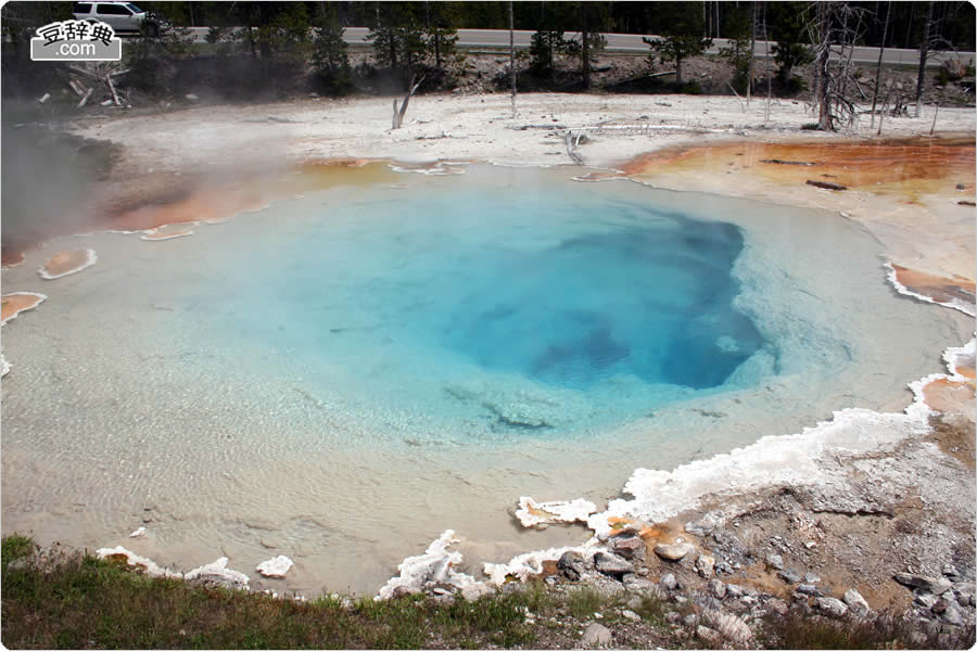 ローワー・ガイザー・ベイスンの Hot Spring