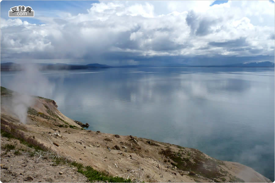 Yellowstone Lake